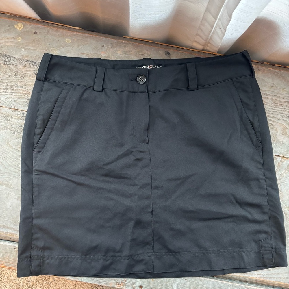 Nike Black Women’s Golf Skort | size 10
